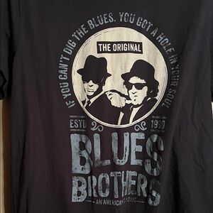 😄Blues brothers graphic Tshirt large